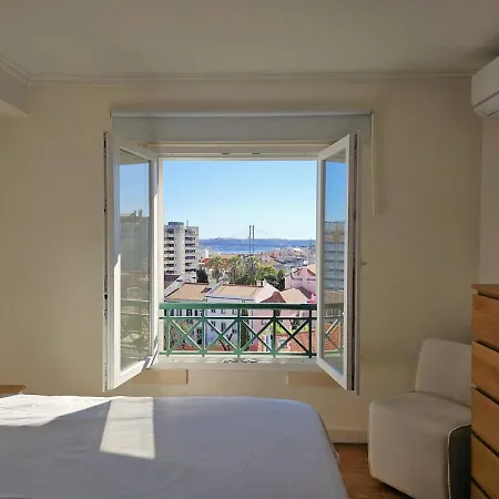 Lejlighed Estrela South-facing Views Ac & Parking Lisboa